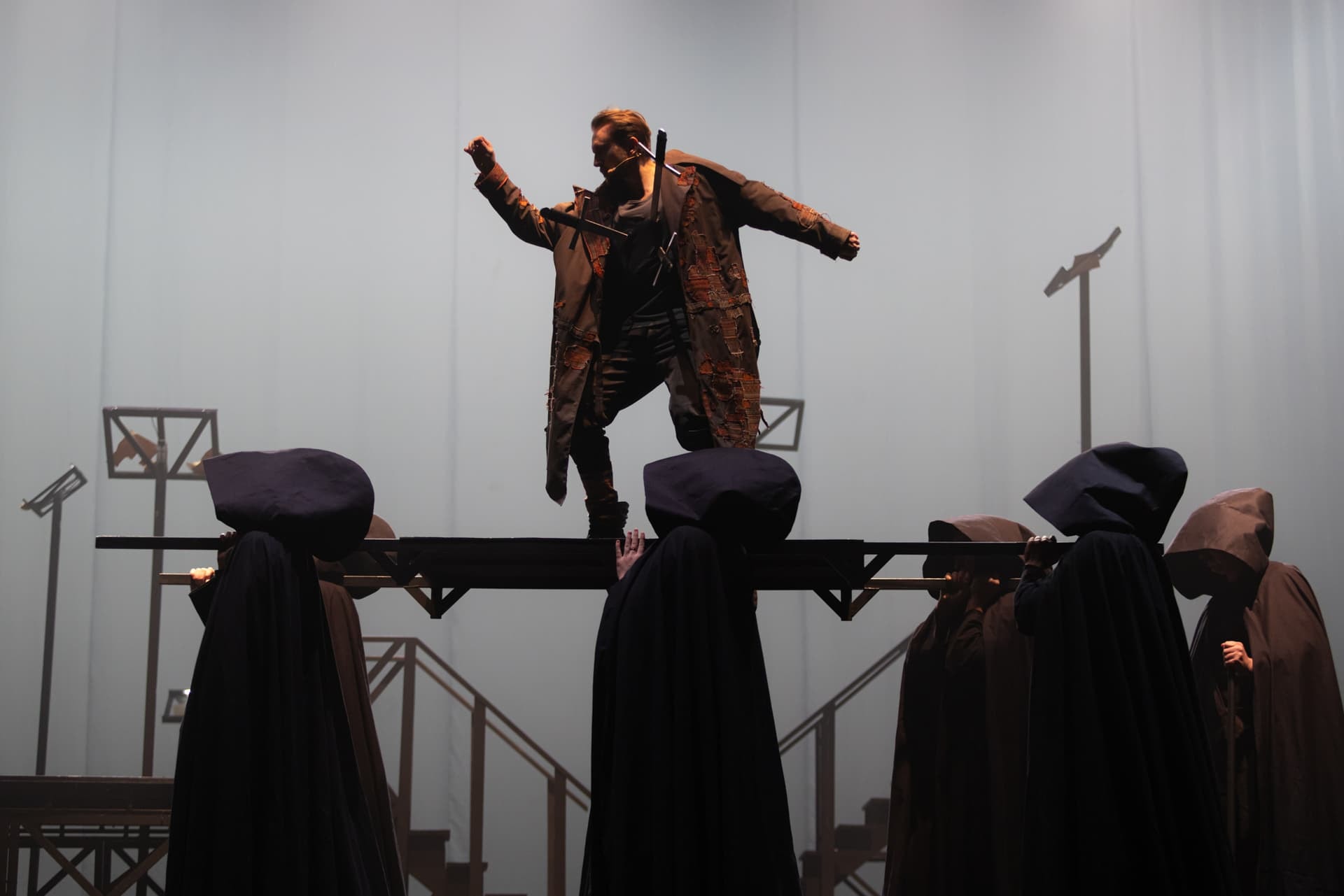 КАМІННИЙ ГОСПОДАР